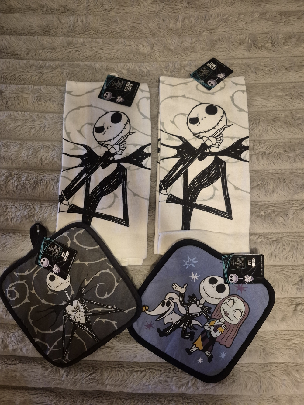 Disney Nightmare Before Christmas Jack Skellington Towels & Pot Holders Set